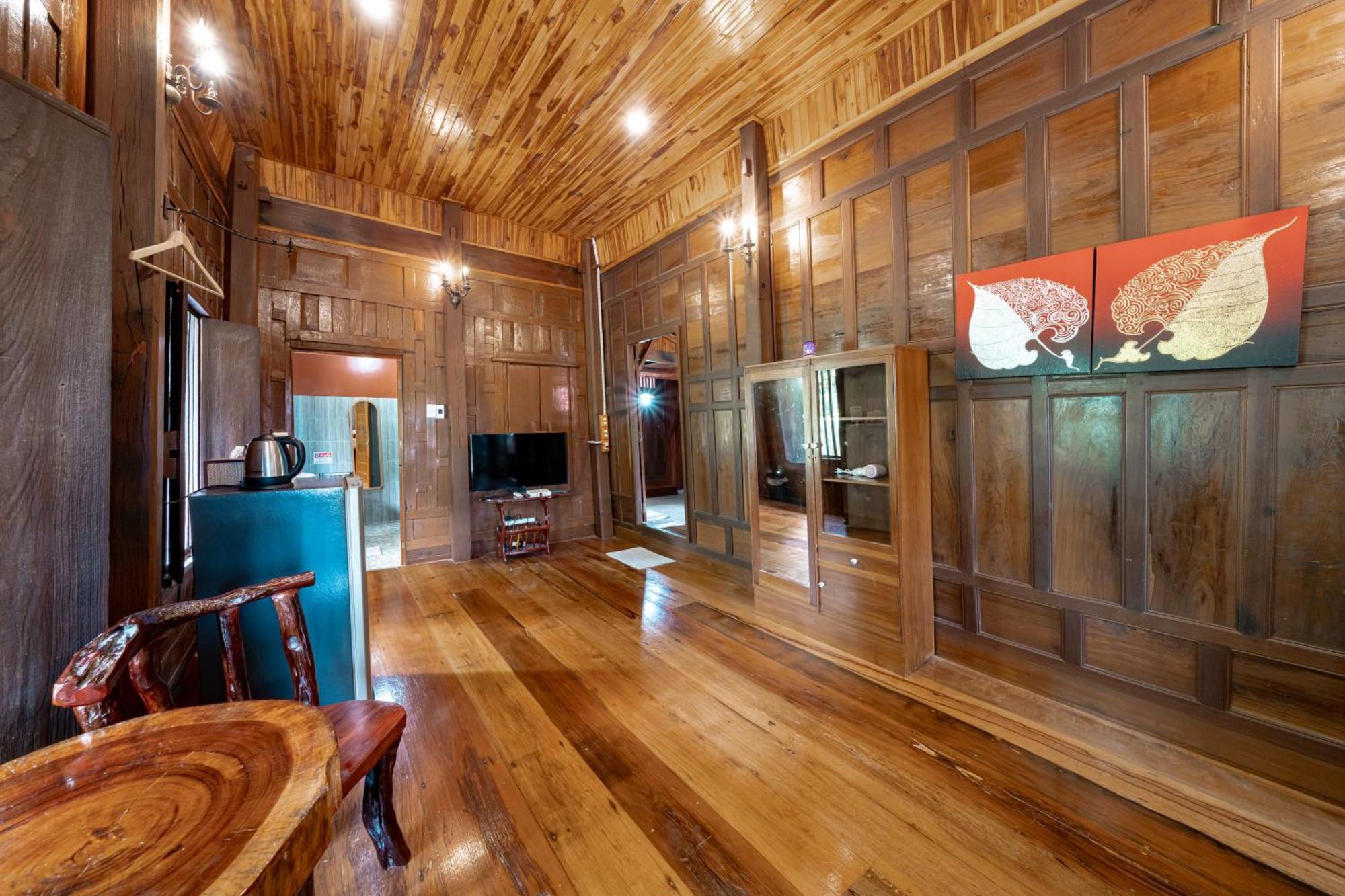 Athithara Homestay Аюттхая Экстерьер фото