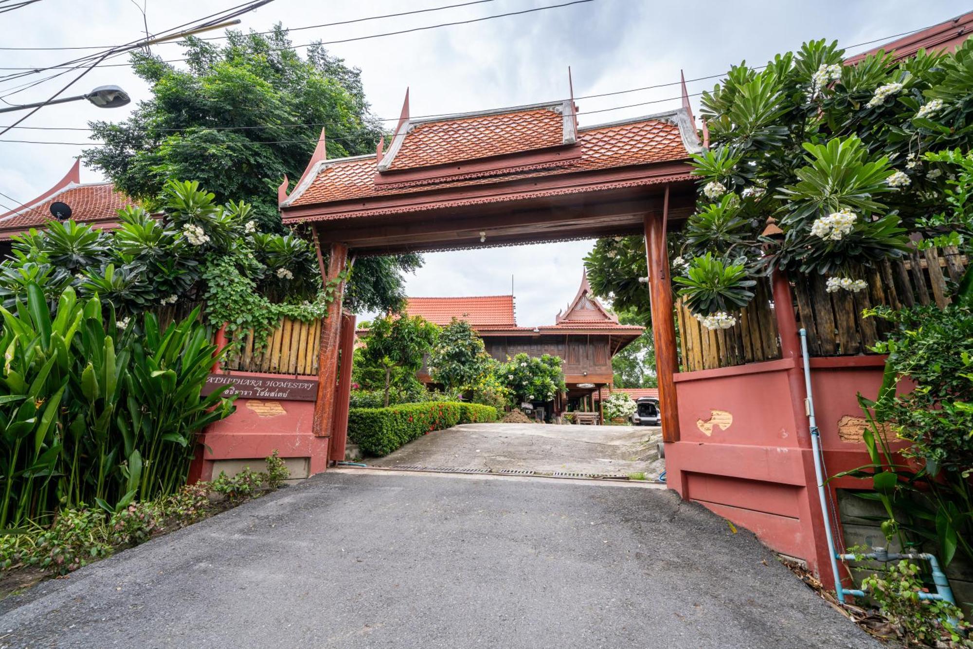 Athithara Homestay Аюттхая Экстерьер фото