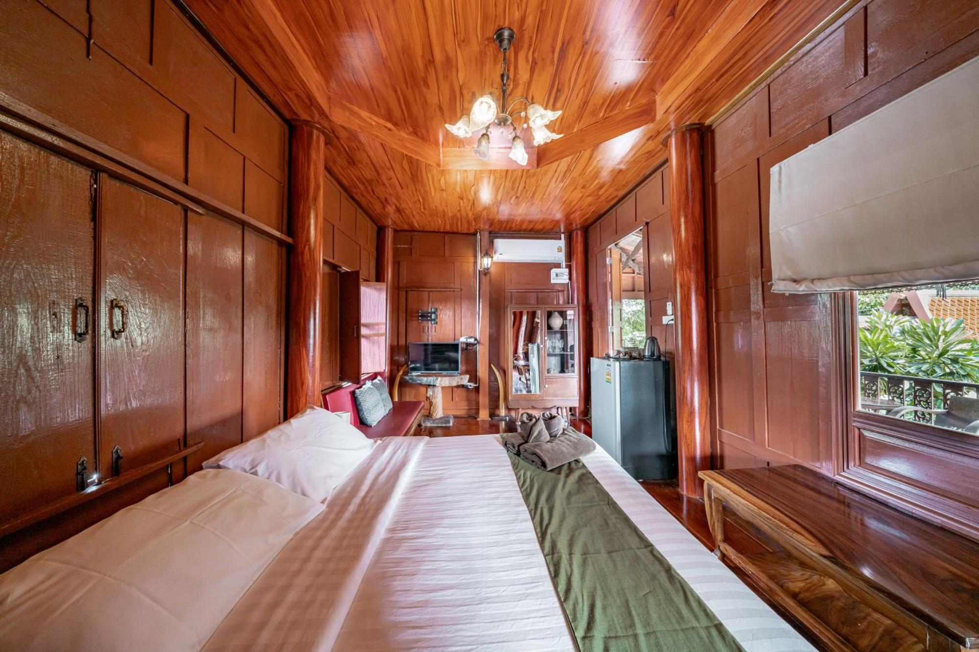 Athithara Homestay Аюттхая Экстерьер фото