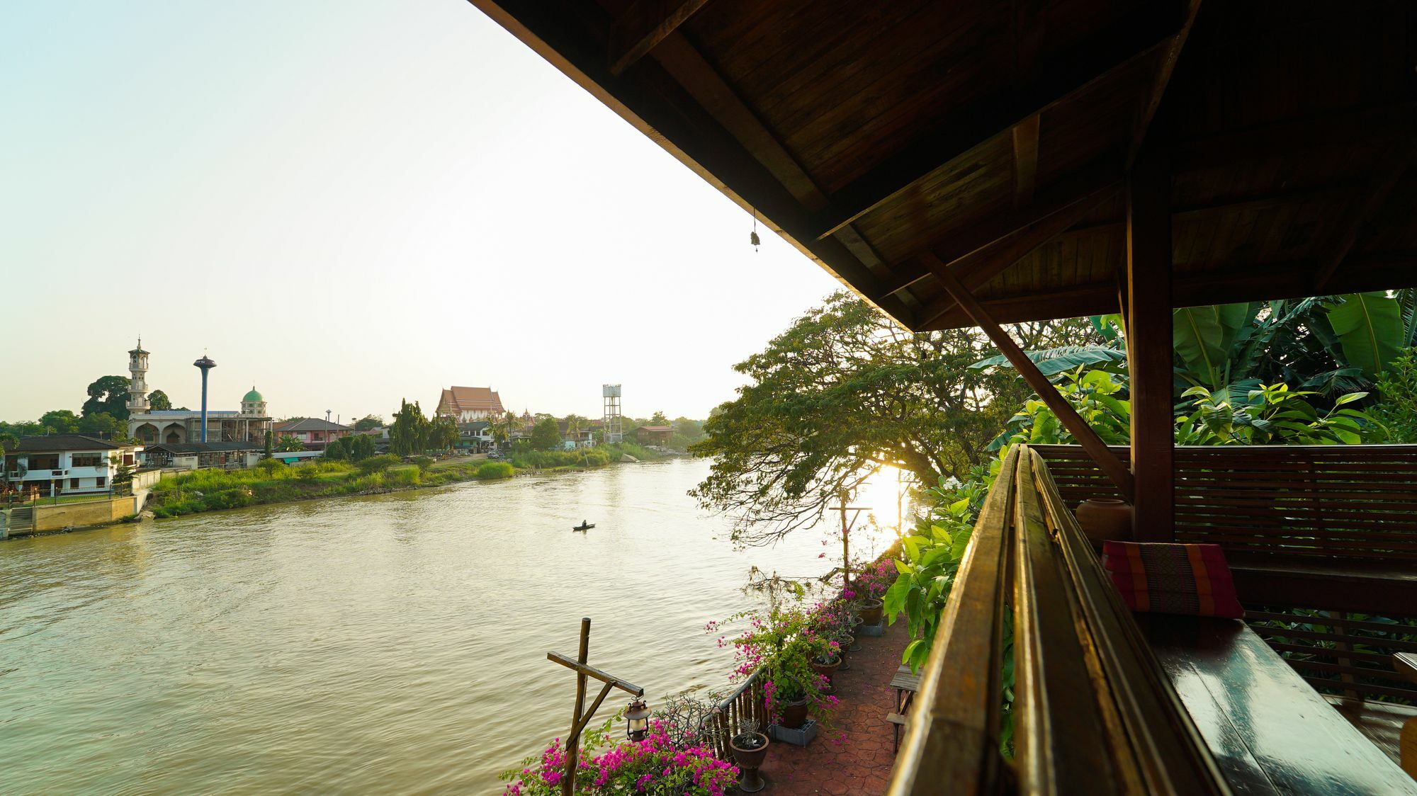 Athithara Homestay Аюттхая Экстерьер фото